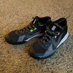 Kyrie Irving boys sneakers